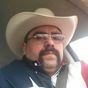 Meet your Posher, Victor